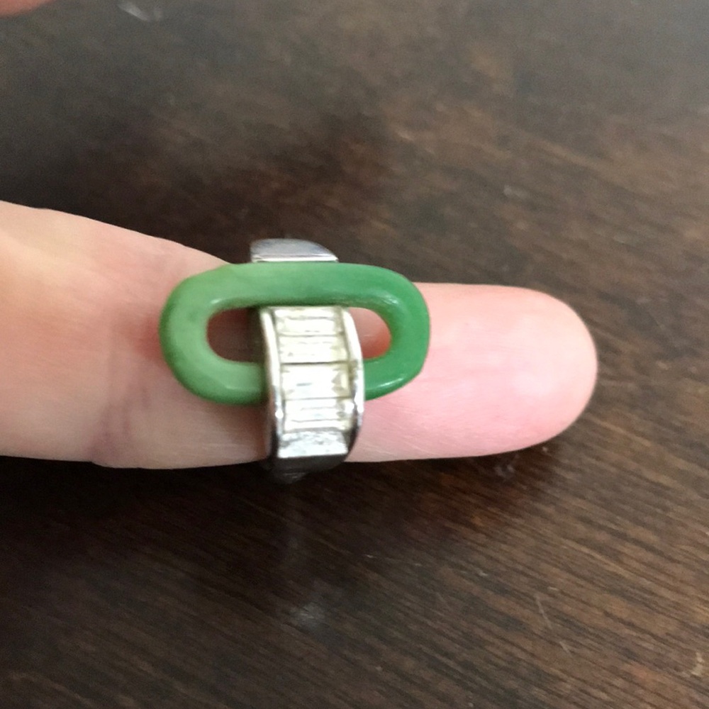 Vintage TRIFARI signed Ring